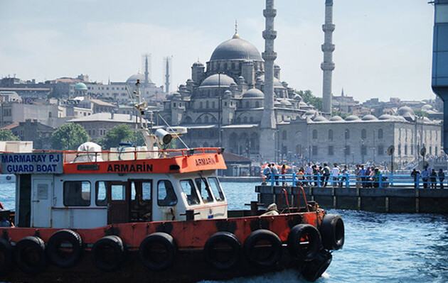 У Туреччині росте не лише кількість туристів, але й число хворих на коронавірус 