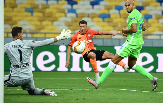 Первый матч прошел аж в марте