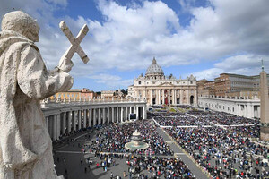 Папа Франциск назначил шесть женщин в орган финансового надзора Ватикана