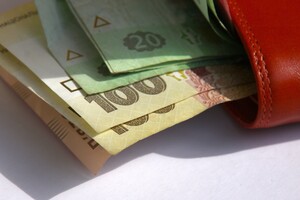 Зеленский готовит законопроект о повышении минимальной зарплаты до 5 тысяч грн