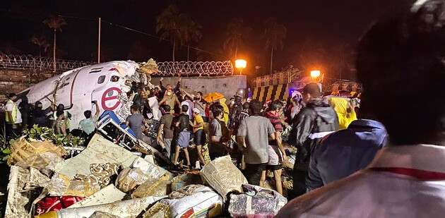 Авіакатастрофа в Індії: кількість жертв зросла