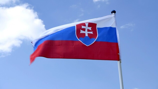 Словаччина висилає трьох дипломатів РФ