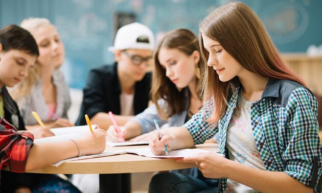 Міжнародний день молоді відзначають 12 серпня