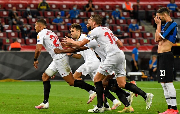 "Севилья" выиграла шестой финал турнира