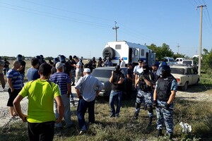 Поліція відкрила справу через затримання в Криму українця 