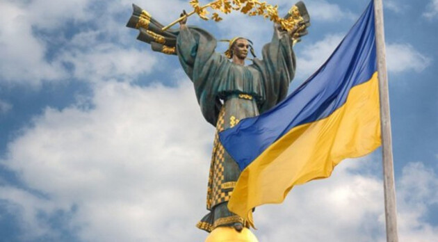 Почти половина украинцев не считают Украину независимой – опрос