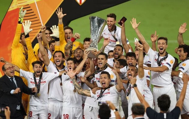 "Севилья" выиграла свой шестой финал турнира