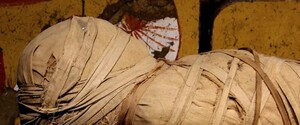 В Чили рабочие нашли четыре мумии в ярких одеждах
