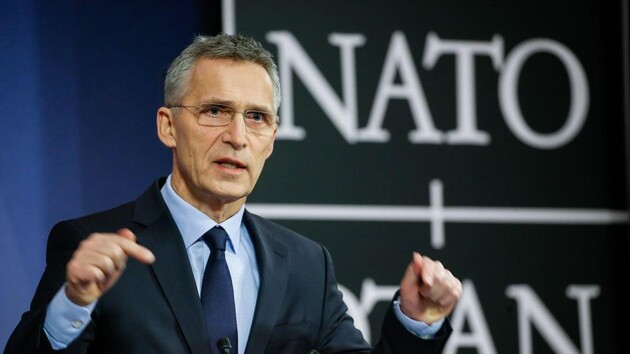 НАТО закликає Росію не втручатися в справи Білорусі 