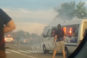 Напад на автобус ОПЗЖ потрапив на відео 
