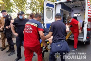 В Одесі учасників ЛГБТ-маршу закидали яйцями: двоє поліцейських госпіталізовані 