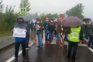 Забастовка горняков на Львовщине: шахтеры перекрывали трассу