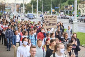 Наймасштабніша акція протесту в Білорусі: ОМОН розігнав студентів, є затримані 