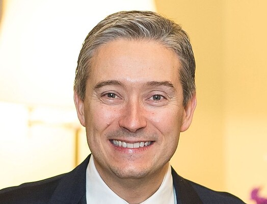 Глава МИД Канады поговорил по телефону с Тихановской и Макеем