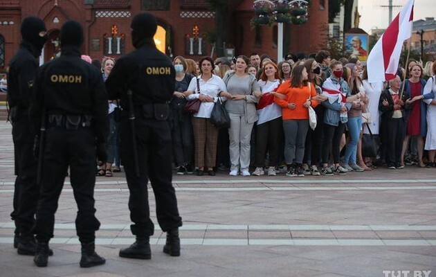 Тим часом в Білорусі 27-ий день протестів 