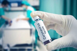 Вакцина проти COVID-19, яку закуповує ЄС, може з'явитися і в Україні 