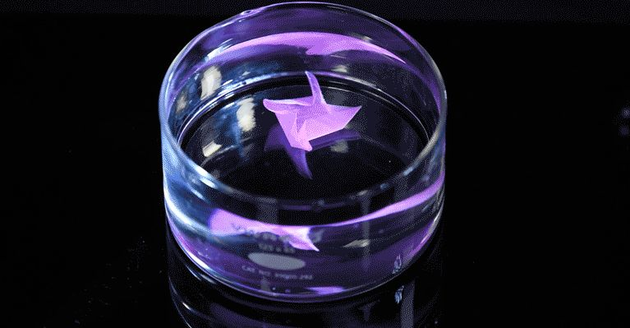 Матеріал здатний запам'ятовувати форму і повертатися до неї