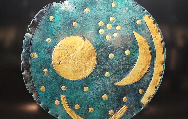 Небесний диск з Небри виявився на тисячу років молодшим за передбачуване 
