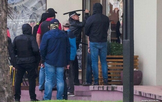 В Минске милиция устроила погромы кафе и магазинов