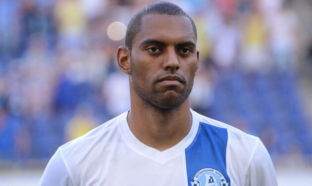 Дуглас успешно выступал за "Днепр"