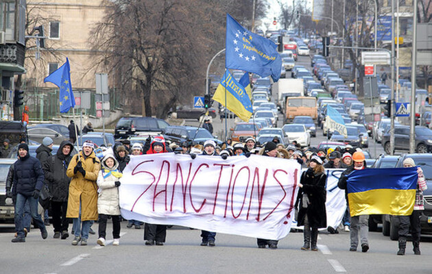 Украина должна играть ведущую роль в усилении давления на Россию – посол