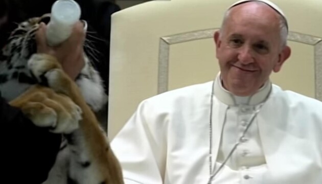 Папа Римський назвав задоволення від їжі і сексу воістину божественним 