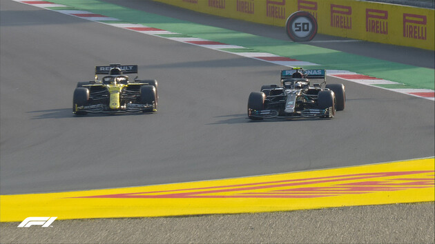  Хемілтон здобув чергову перемогу