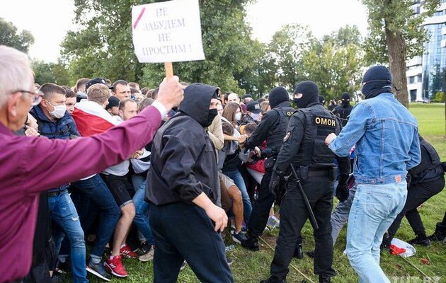 В Минске силовики снова применили светошумовые гранаты и огнестрельное оружие