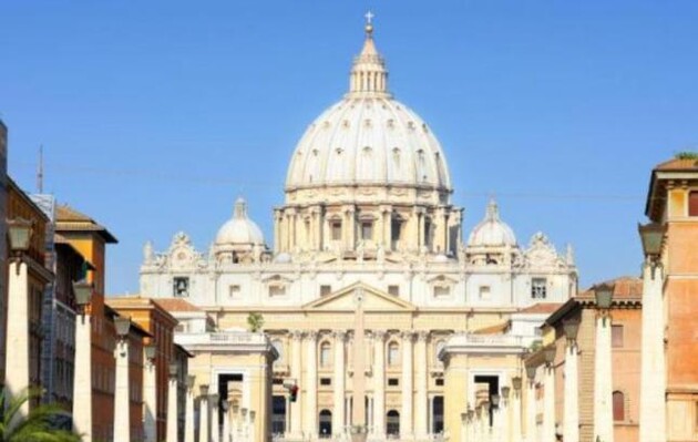 Ватикан раскритиковали за «налаживание тесных связей с Китаем» — The Economist