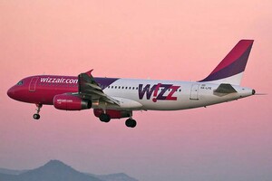 Лоукост Wizz Air скасував 12 рейсів з України 