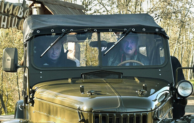 Путин помогает режиму Лукашенко устоять