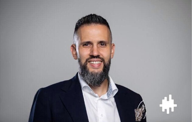 "Це партія, яка виступає за модерн, а не за архаіку"