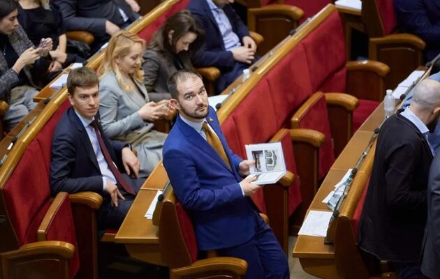 Депутату Юрченко сообщили о подозрении