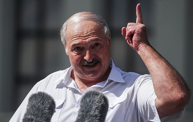 Лукашенко екстрено закрив кордони з Польщею і Литвою. Кордон з Україною «посилив»