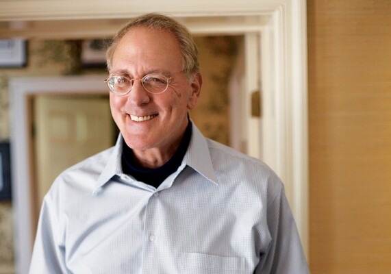 Вінстон Грум помер на 78 році життя