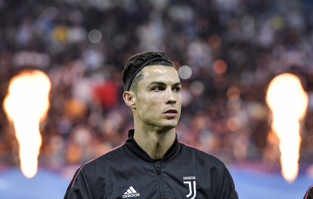 Роналду получил свой пятый приз от IFFHS