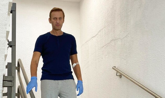 Навальный впервые самостоятельно написал в соцсети