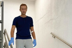 Навальный впервые самостоятельно написал в соцсети