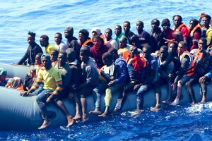 Німецькі волонтери врятували 114 мігрантів біля берегів Лівії 