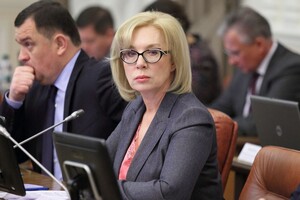 Денисова: законодателям и правительству нужно решить, что именно является достаточным уровнем жизни