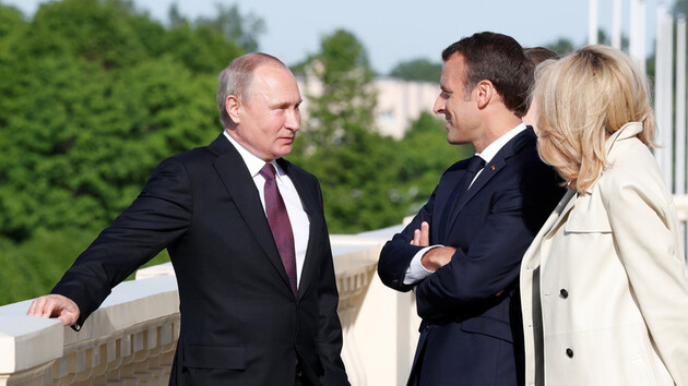 Путин рассказал Макрону, как мог отравиться Навальный — СМИ