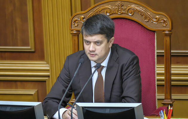 Разумков назвав умову проведення виборів в Донбасі 