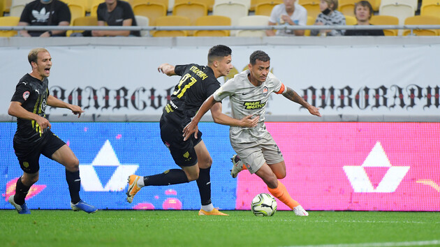 "Шахтер" провел второй тайм в меньшинстве