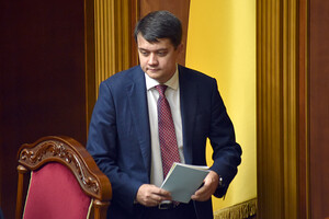 Разумков закликав Вірменію та Азербайджан сісти за стіл переговорів