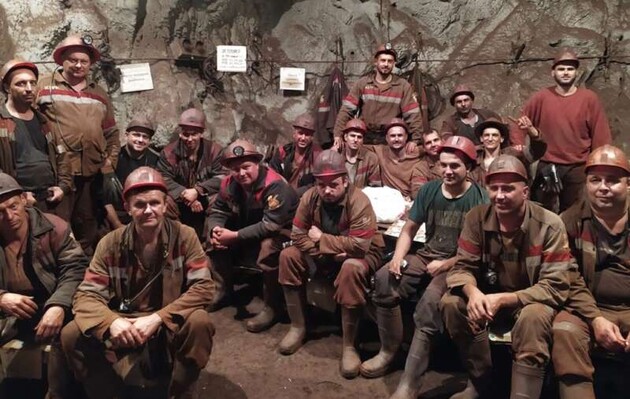 Забастовка шахтеров в Кривбасе: На поверхность поднялись горняки 