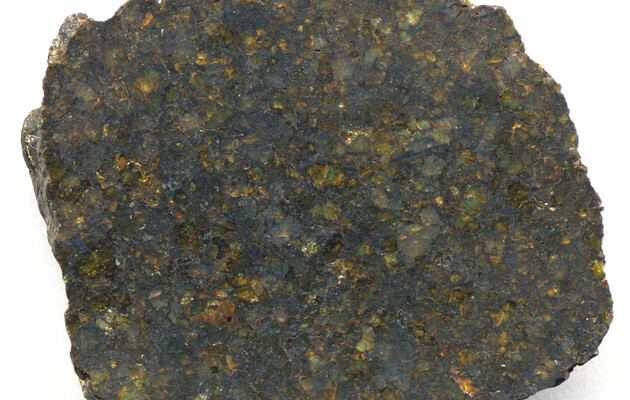 Вчені розповіли, звідки в урейлитах взялися алмази