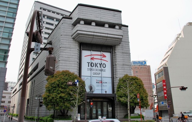 Токійська фондова біржа зупинила роботу 