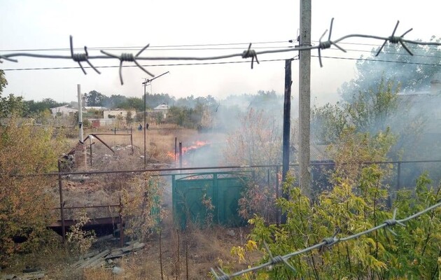 Пожежі на Луганщині: у Станиці Луганській складна ситуація через детонування вибухонебезпечних предметів