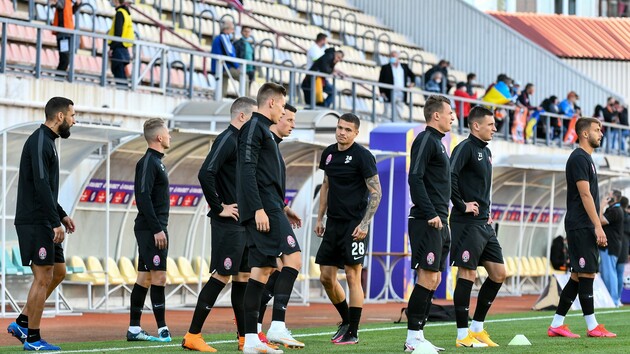 Игроки "Зари" вместе смотрели жеребьевку