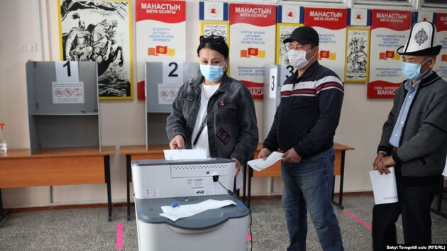 Выборы в Кыргызстане: оппозиция отказалась признавать результаты и обвинила власти в нарушениях